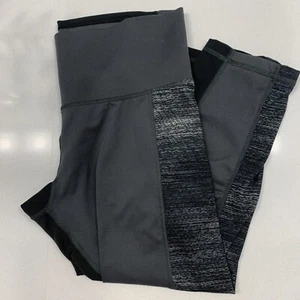 Adidas Climalite Womens Capri Leggings Size Medium Mid Rise Elastic Waist Black - Picture 1 of 10