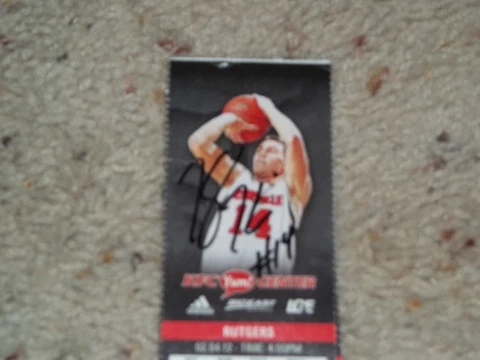 Louisville Cardinals Kyle Kuric Signed Basketball ticket Cover
