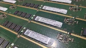 16GB Desktop PC Ram DDR5 UDIMM PC5-5600 Memory - MICRON MTC8C1084S1UC56BD1 - Picture 1 of 5