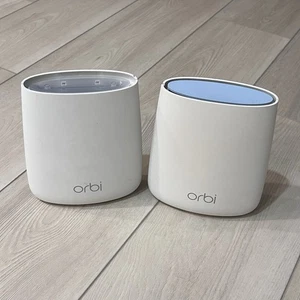 Netgear Orbi RBR20 WiFi 5 Tri-Band Router RBS20 Add-On Satellite NO Cords READ - Picture 1 of 7
