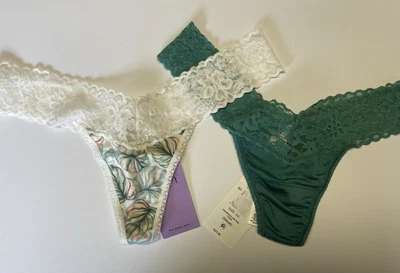 2pk Hanky Panky Lace Low Rise Thongs Seamless Panties One Size - Image 1 of 4