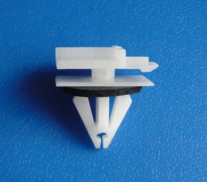 DOOR MOULDING TRIM CLIP X10 FOR GM 11518988 - Picture 1 of 1