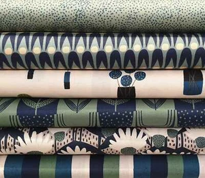 GAMA DE TELAS CON IMPRESIÓN DE ALGODÓN PERENNE de Makower * Relleno * Artesanía * Confección - Imagen 1 de 7