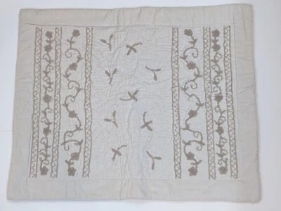 Juego de 2 fundas de almohada de terciopelo grandes Pottery Barn bordadas con bucle anudado Foto 1 de 4