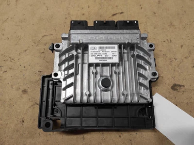 Centralina motore CITROËN C5 III RD ECU 9663548180 2.0 Diesel 2009 28623110 - Immagine 1 di 4