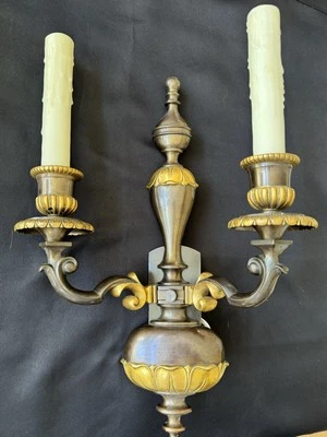 Apliques de pared antiguos de bronce dorado de dos tonos PAR victorianos franceses Foto 1 de 4