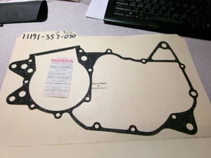 1973-76 HONDA CR 250 MT 250 CRANKCASE GASKET NOS OEM 11191-357-306 11191-357-030 - Bild 1 von 3