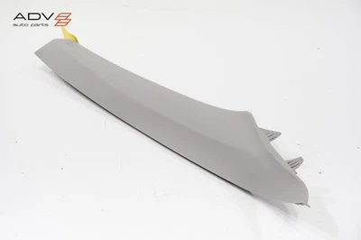 13-18 TOYOTA RAV4 PARABRISAS LADO DEL PASAJERO DERECHO UN PILAR MOLDURA CUBIERTA PANEL OEM Foto 1 de 4