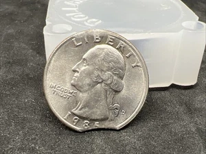 Double Clipped 1985 D 25c Washington Copper Nickel Quarter Error Coin BU UNC - Picture 1 of 7
