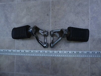 1985 Honda VF500C V30 Magna H617-1) conjunto de pinos dianteiros esquerdo direito com suportes - Imagem 1 de 4