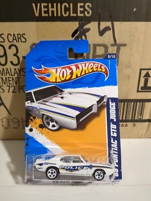 2012 HOT WHEELS HW MAIN STREET '12 '69 PONTIAC GTO JUDGE POLICE CAR WHITE NIB - Image 1 of 4