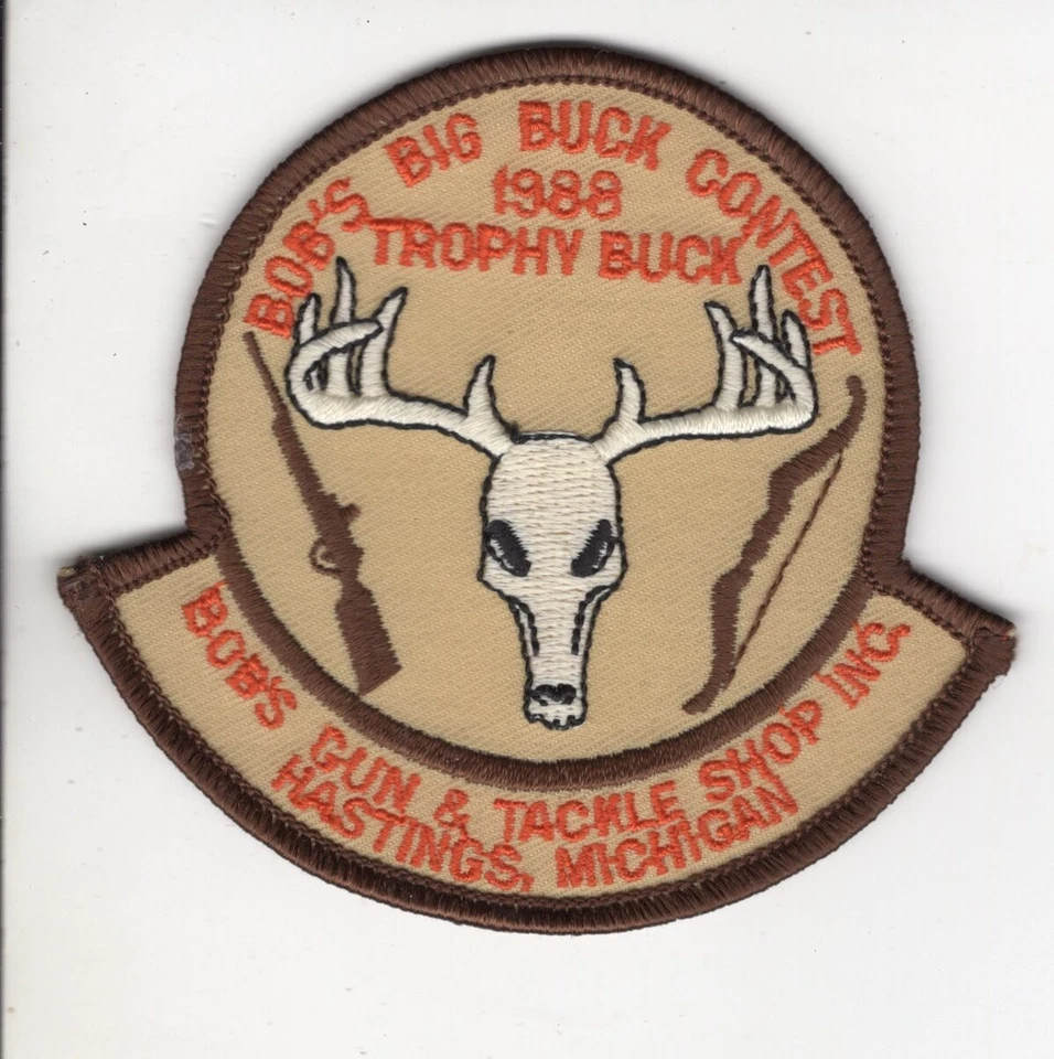 1988 BOB'S GUN & TACKLE BUCK CONTEST HASTINGS, MI. PATCH #20 -MICHIGAN DEER-BEAR - Image 1 of 1
