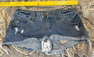 girls billabong Size 3 Low rise Blue Jean Shorts Flowers - Picture 1 of 6