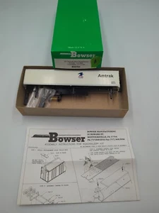 Bowser 55701 HO Scale 53' Smooth Wall Roadrailer Trailer kit, Amtrak NOS - Picture 1 of 17