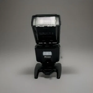 Nissin Digital i40 Compact Flash for Canon & Stand - Picture 1 of 10