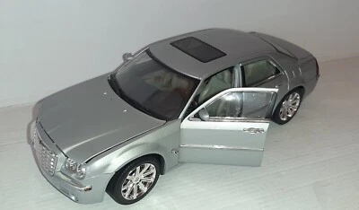 CHRYSLER 300C 2005  NO.73155 MOTOR MAX 1/18 NO BOX - Immagine 1 di 4