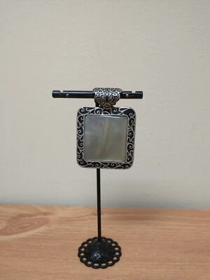 Colgante Lia Sophia Tono Plata Madreperla Grabado Filigrana Diseño Slide Foto 1 de 4