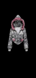 Jacket Keeps You Warm🔥Med Lady's Camo/ Pink Jacket Great For The Cold 🥶 - Picture 1 of 4