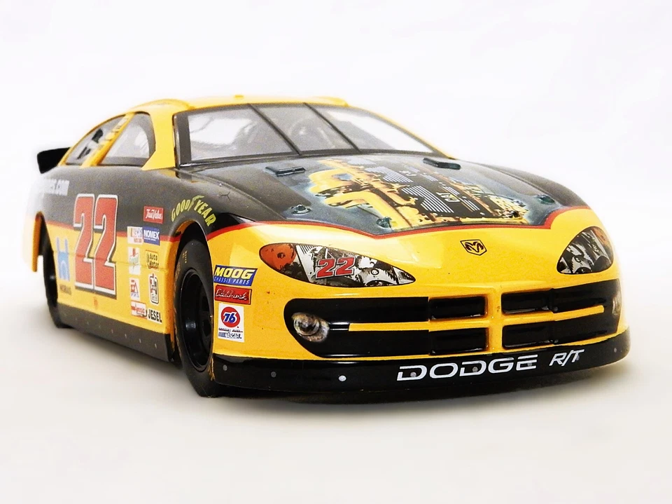Литой автомобиль NASCAR 1:24, 2001 Dodge Intrepid R/T, No22, гоночные чемпионы, D-27 - Изображение 1 из 4