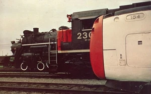 Canadian National Railways Turbo Train Modern Diesel Locomotive Montrea Postcard - Picture 1 of 2