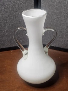 Vintage Tschechische Opalglas Opalglas Vase mit zwei Henkeln - Bild 1 von 11
