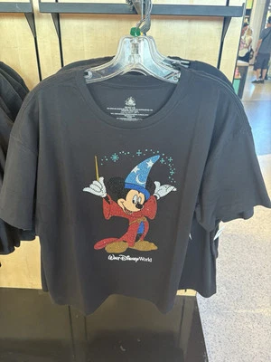 Camiseta Mickey Hechicero Deslumbrante Fantasía Parques Disney 2025 L XL 1X NUEVA Foto 1 de 4