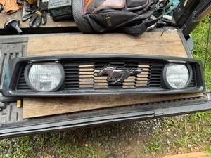2010-2012 Ford Mustang GT Front Grille Grill Aftermarket - Picture 1 of 5
