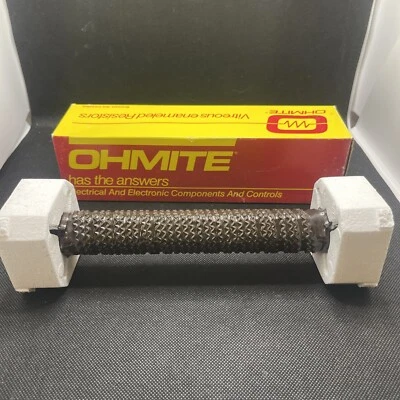 ¡Nuevo! Resistencia de orejetas OHMITE C300KR40 VATIOS 300 OHM 0,4 NUEVO EN CAJA Foto 1 de 4
