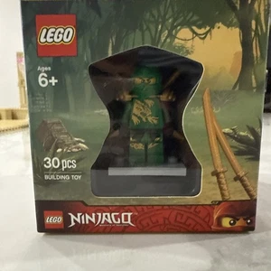 Lego 5004076 Ziel exklusives 2014 Minifigur Geschenkset Lloyd DX Superboy - Bild 1 von 1