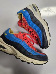 Nike Air Max 95 Youth 7Y donna taglia 8,5 blu rosso giallo bianco AV2289-600 GS - Foto 1 di 6