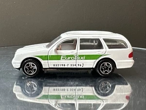 Matchbox Mercedes-Benz E 430 Wagon Eurotaxi - Bild 1 von 4