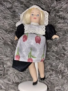 Lot Seven Scary Vintage Dolls AA79 - Picture 1 of 13
