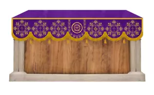 Church Altar Superfrontal Adorned with Embroidered trims and motif - Picture 1 of 24
