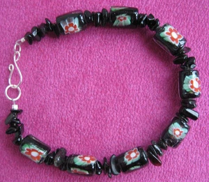 Bracelet: black and red flower beads, handmade only one made! - Picture 1 of 1
