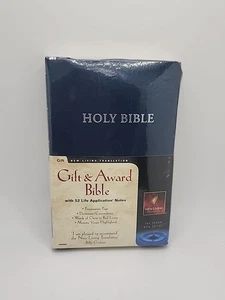 Gift and Award Bible with 52 Life Application Notes New Living Translation - Foto 1 di 2