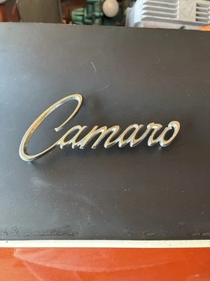 Vintage Chevrolet Camaro Fender Emblem Badge OEM 3916660 1967 1968 1969 Classic - Image 1 of 2
