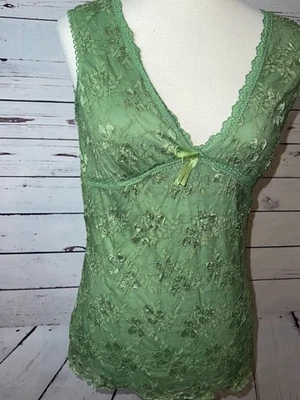 Coolwear EE. UU. Cami Camiseta sin mangas Encaje Grande Floral Forrada Camisa Sin mangas Hada Gótica Foto 1 de 4