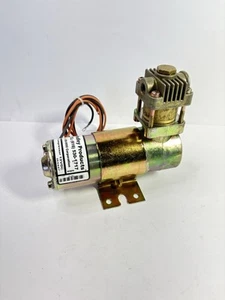 Hadley Horns H00850D 850 Series 12 Volt Mini Air Compressor 1/6 HP 0.8-CFM - Bild 1 von 6