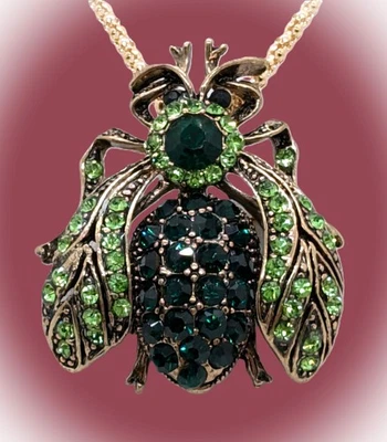 ¡Impresionantes tonos de verde otoño/invierno!  Collar broche insecto Betsey Johnson Foto 1 de 4