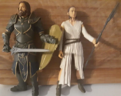 Small Lot-Lord of The Rings Boromir Captain of Gondor & Star Wars Rey (Jakku) Cover