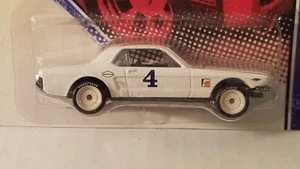 2011 Hot Wheels Vintage Racing 5/30 AJ Foyt's '65 Ford Mustang - Picture 1 of 3