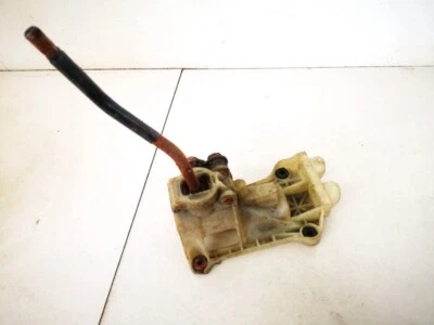 Toyota Carina 1995 Gearshift Lever Mechanical (GEAR SELECTOR UNIT) #1309497-93 - Image 1 of 3