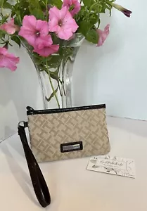 TOMMY HILFIGER Wristlet Designer Signature Pouch Wallet Beige/Brown Patent Trim - Picture 1 of 11