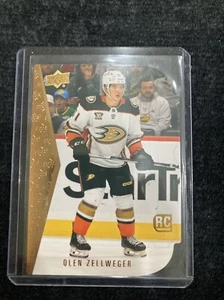 2024-2025 Cubierta Superior Hockey Serie 1 Olen Zellweger Oro Troquelado RC - Imagen 1 de 2