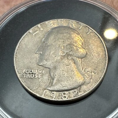 1982 P  Washington Quarter .25 Cents / Very Good Quality   - Image 1 of 4