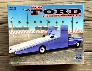 MOEBIUS MODELS 1/25 SCALE 1970 FORD F-350 RAMPTRUCK PLASTIC MODEL KIT # 2588 F/S - Picture 1 of 16