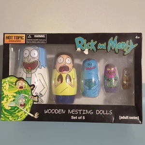 Rick and Morty Ricks Wooden Nesting Dolls Set of 5 Hot Topic Exclusive Rare - Picture 1 of 6