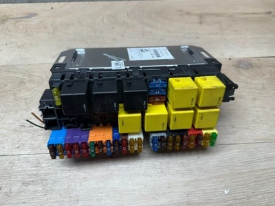 MERCEDES SL55 SL500 SL600 03-12  FRONT LEFT RELAY FUSE BOX COMPUTER SAM - Image 1 of 4