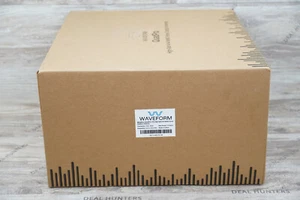Waveform Quadpro The High Gain4x4 MIMO Panel Antenna|ANT-4-660-pa sm - Photo 1/4