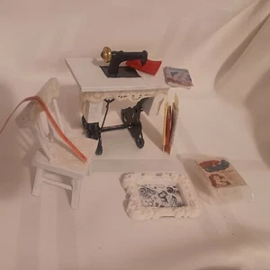 Dollhouse miniature furniture lot White sewing machine Accessories - Picture 1 of 8